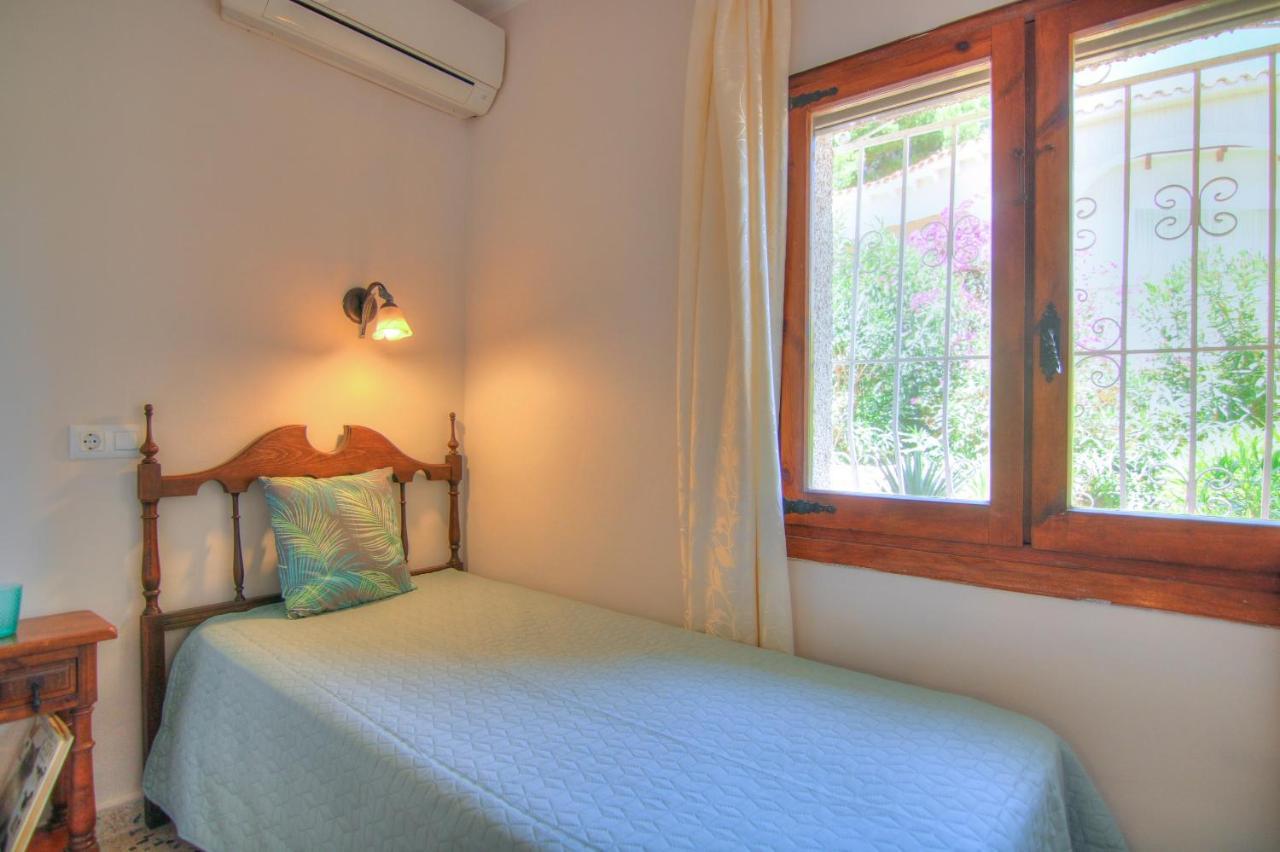 Villa Con Piscina Y Vistas Al Mar - Mar 27 H Calpe Bagian luar foto